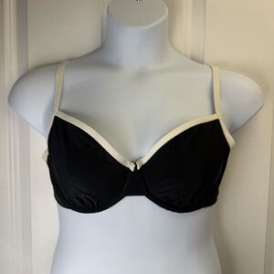 Abercrombie and Fitch Curvy Underwire Bikini top color block, black and white